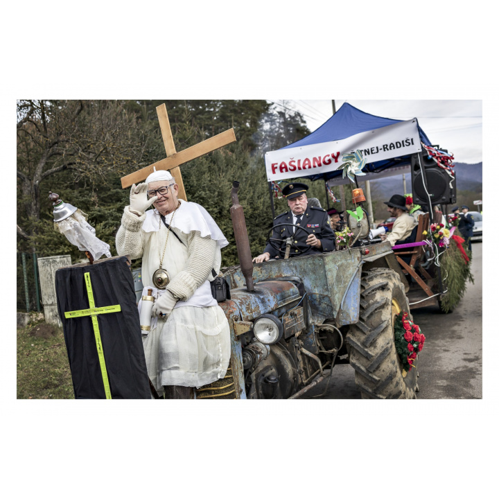 Menšia fotka pre článok Pochovávanie basy 2026 - Unikátny konvoj aj „Aquabelly“